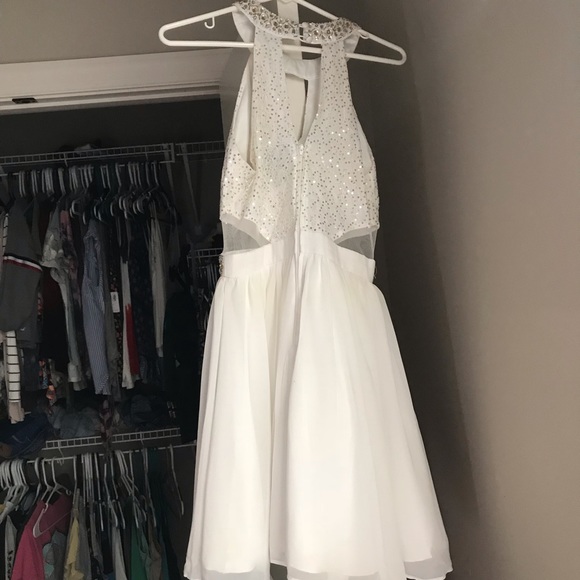 White Homecoming/Formal Dress - Picture 2 of 2